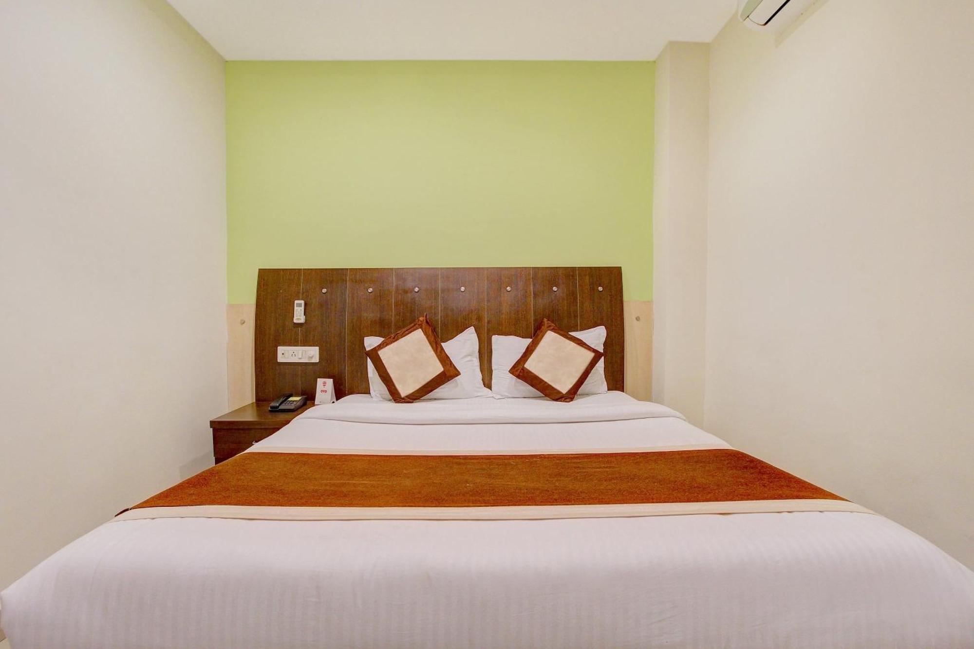 Super Collection O Alekhya Residency Hotel Haiderabad Buitenkant foto