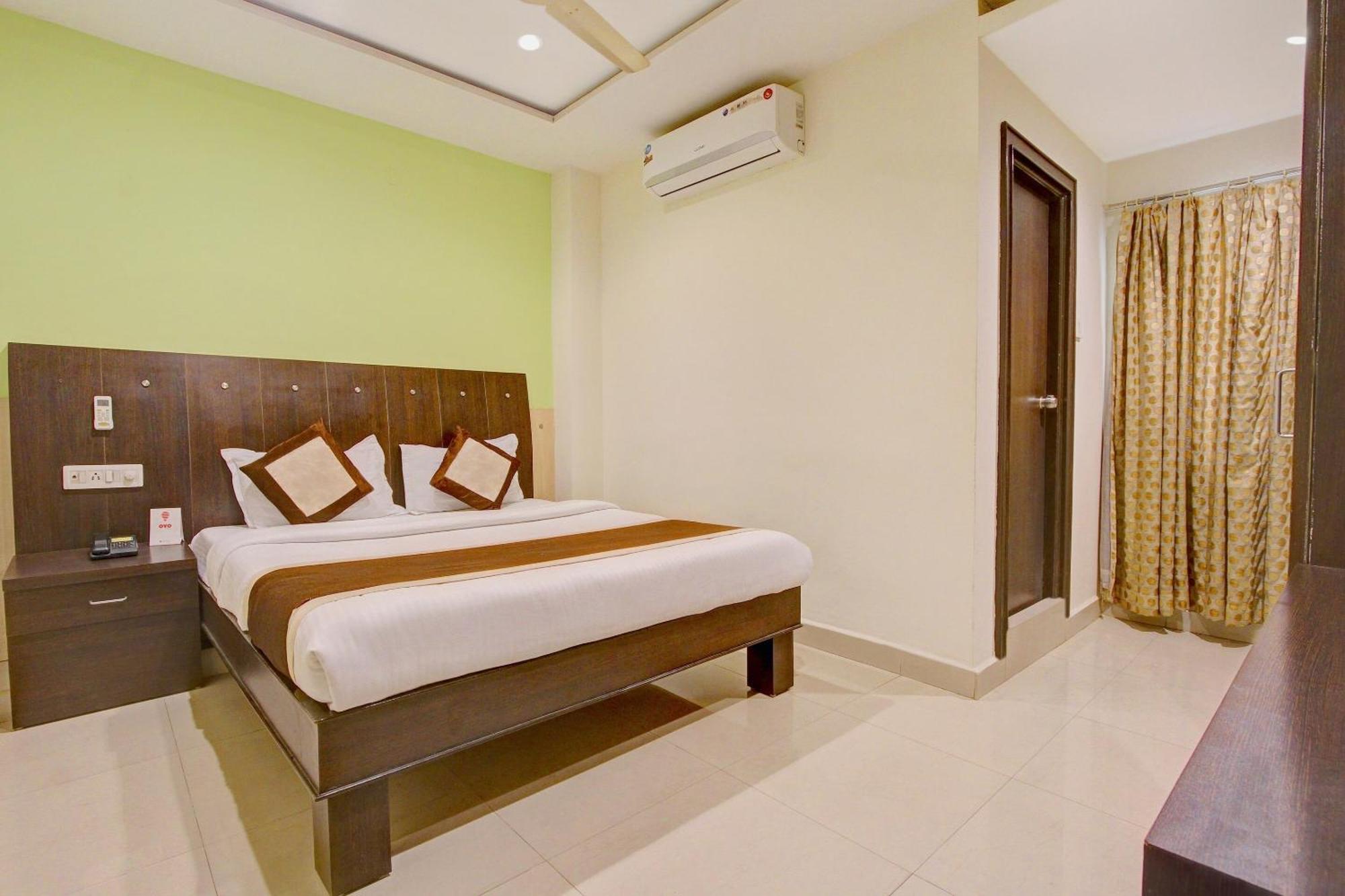 Super Collection O Alekhya Residency Hotel Haiderabad Buitenkant foto