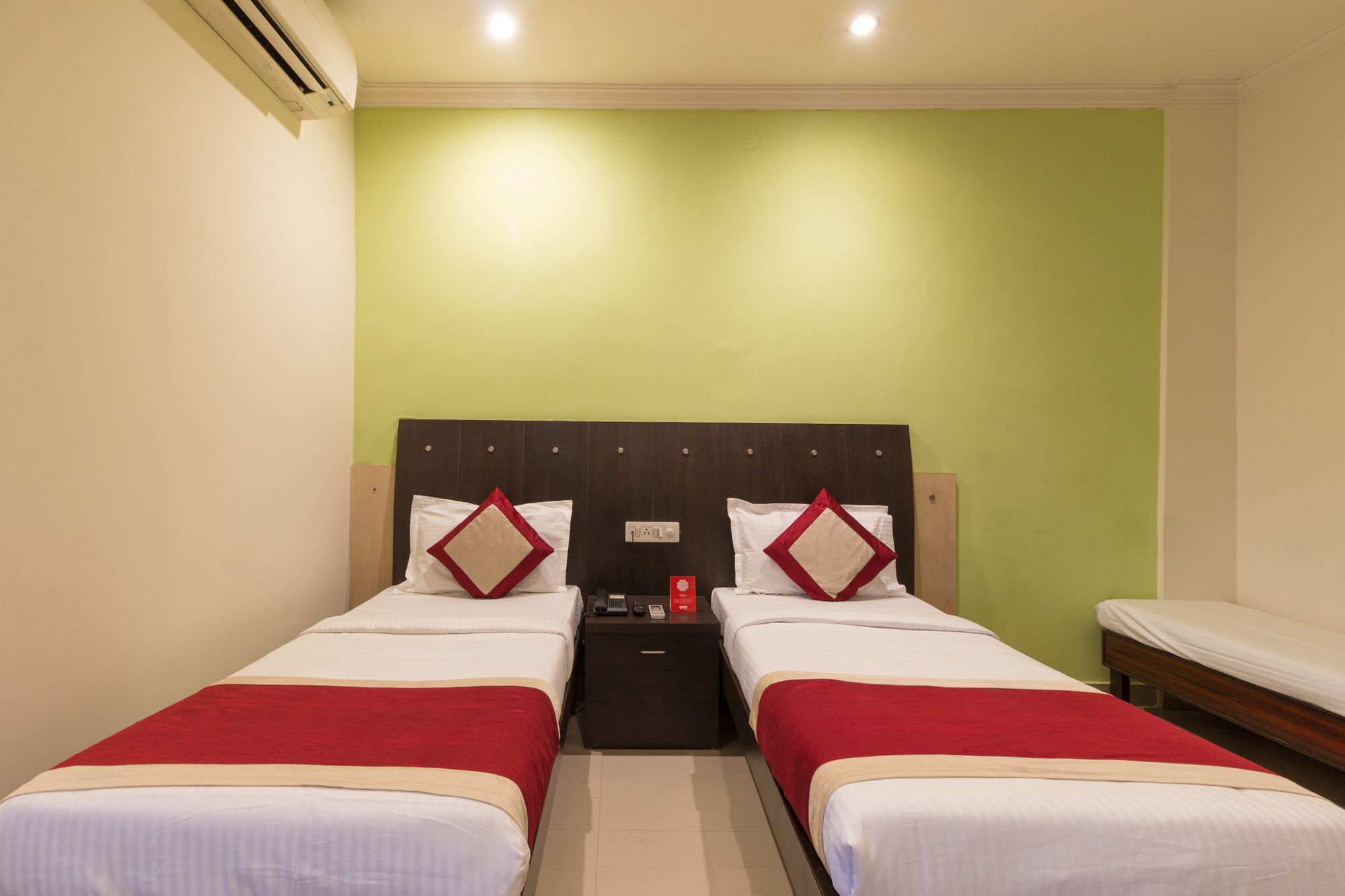 Super Collection O Alekhya Residency Hotel Haiderabad Buitenkant foto